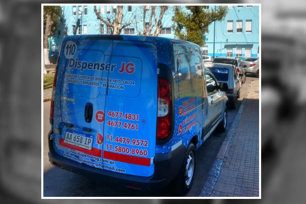 Camioneta traslado dispenser JG